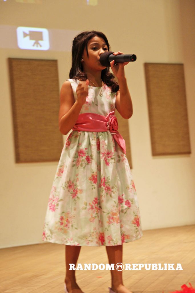 lyca-gairanod-singing-in-singapore-mor-live-in-singapore-nexus-auditorium-filipino-celebrity