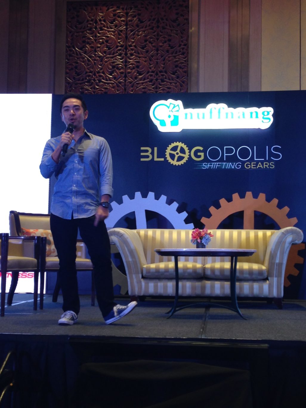 Pinoy Fitness blogger Jeff Lo proves that going beyond online like his blog-related events expanded his audience. :) He's also proof that passion and purpose are crucial in a blog's success.