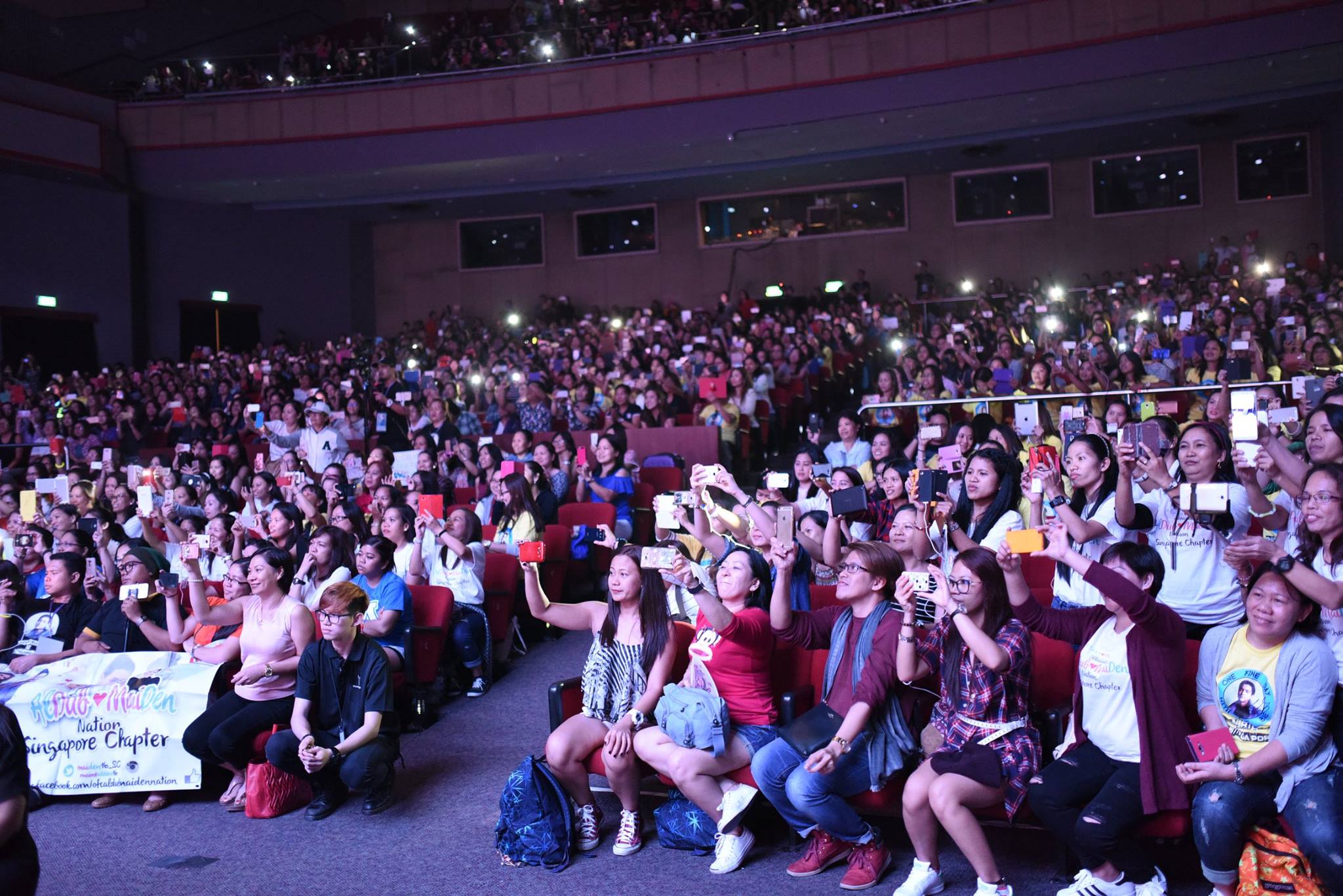 jampacked crowd at alden richards concert in singapore