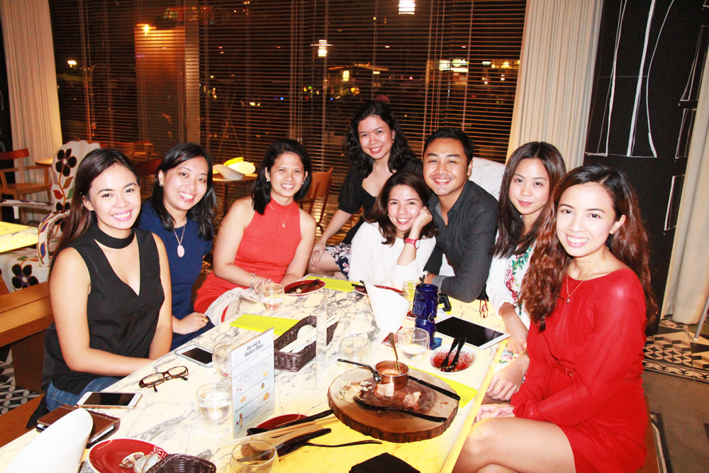 beast-and-butterflies-m-social-birthday-dinner-friends-yuppies-table-interiors