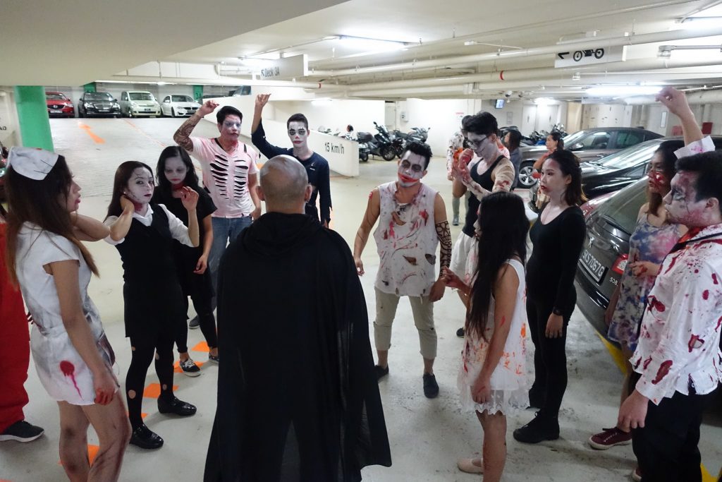 fdc-singapore-zombie-thriller-dance-ghostbusters-halloween-at-clarke-quay-2016