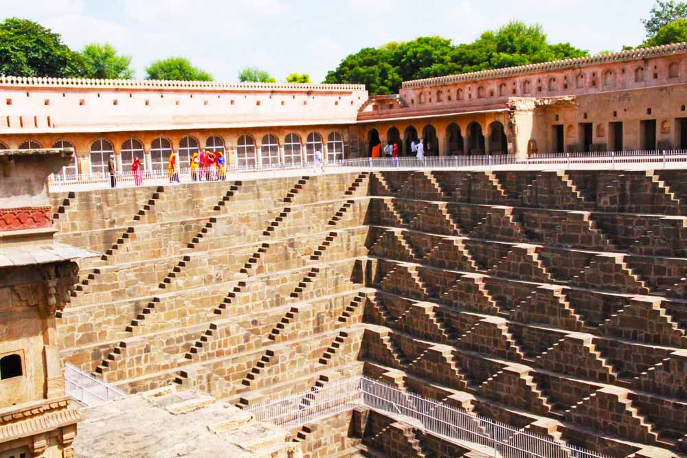 chand-baori-stepwell-ancient-india-jaipur-rajasthan-people-face-of-indian-batman-film-location
